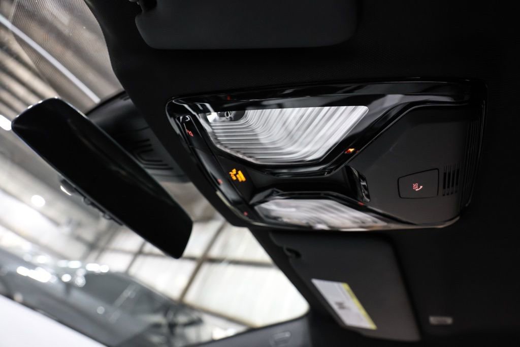 Used 2021 BMW M4 Competition w/ M Carbon Exterior Package image 54