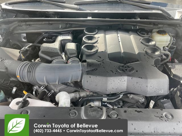 Used 2017 Toyota 4Runner TRD Off-Road AWD/4WD image 29