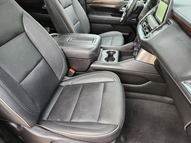 Certified 2023 Chevrolet Suburban Premier w/ Premium Package AWD/4WD image 13