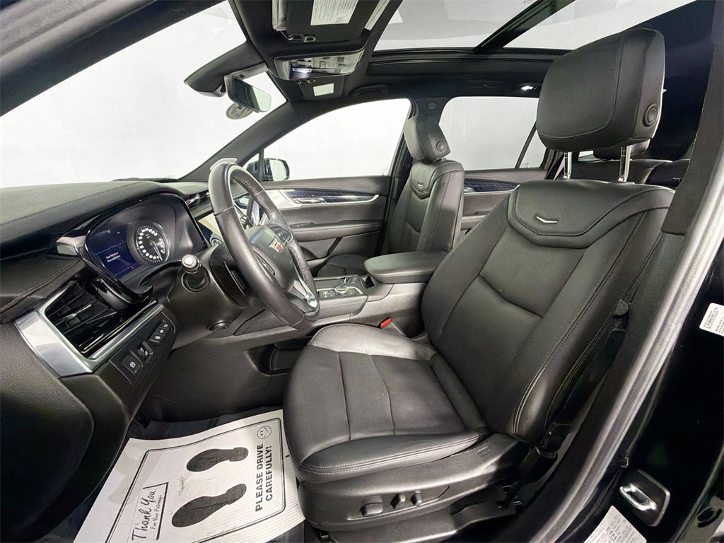 Used 2023 Cadillac XT6 Premium Luxury image 20