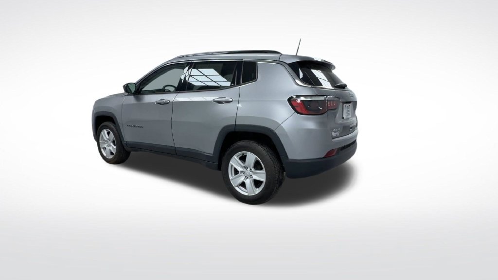Used 2022 Jeep Compass Latitude w/ Convenience Group AWD/4WD image 6
