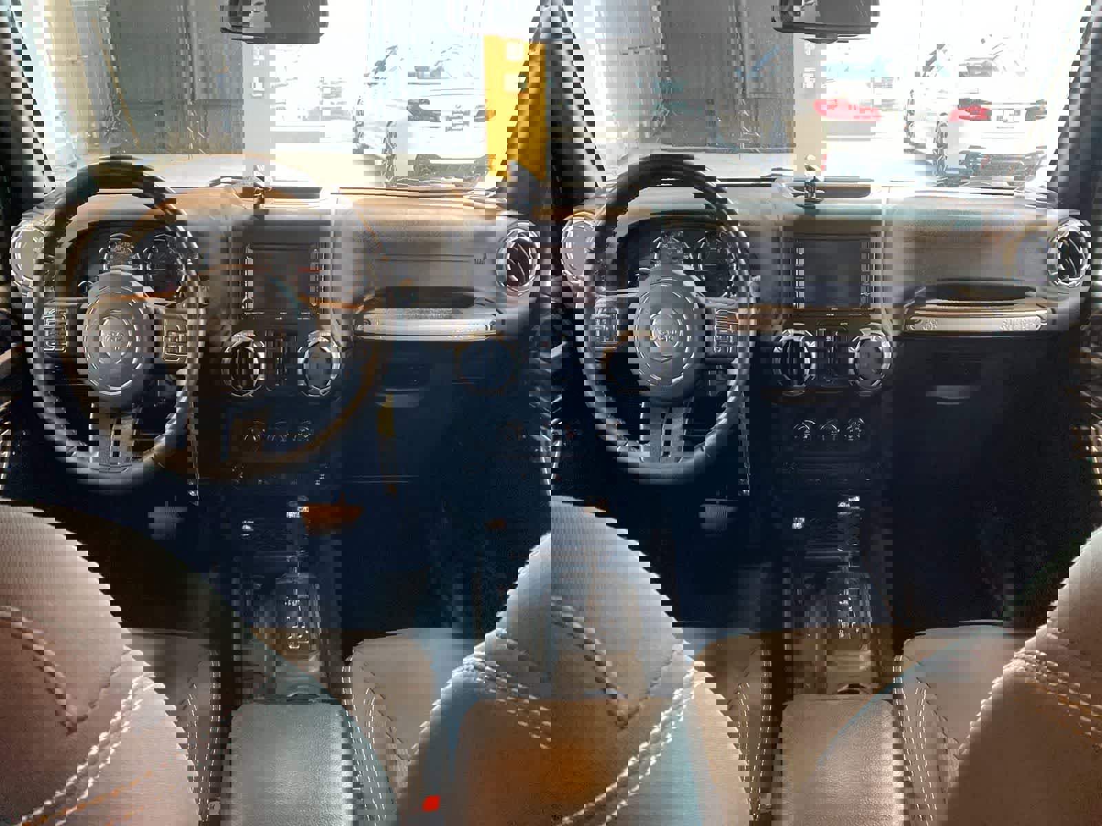 Used 2016 Jeep Wrangler Unlimited Rubicon w/ Dual Top Group image 13