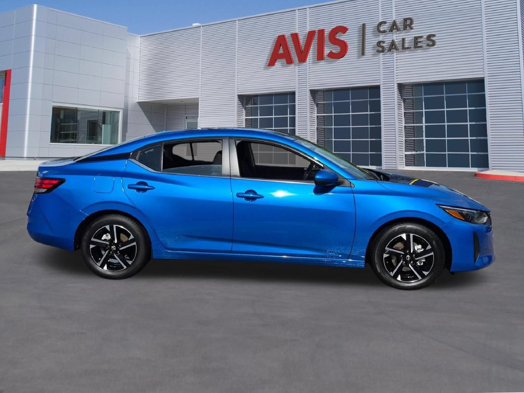 Used 2025 Nissan Sentra SV FWD image 5