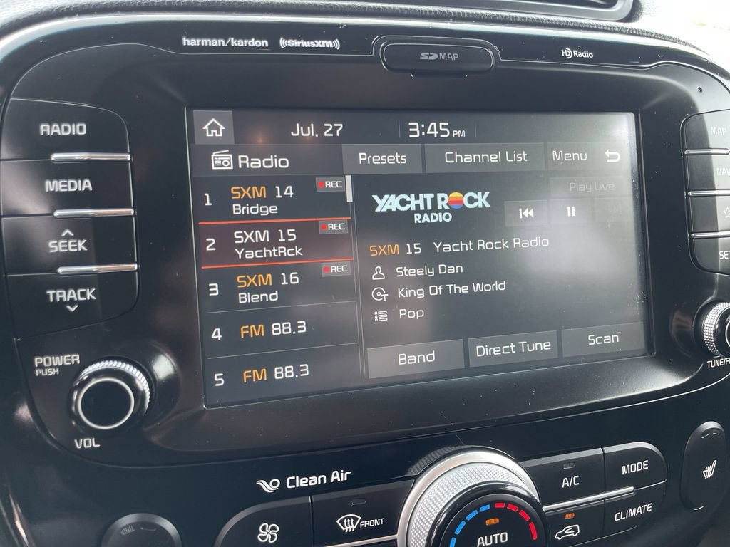Used 2018 Kia Soul ! w/ Tech Package FWD image 11