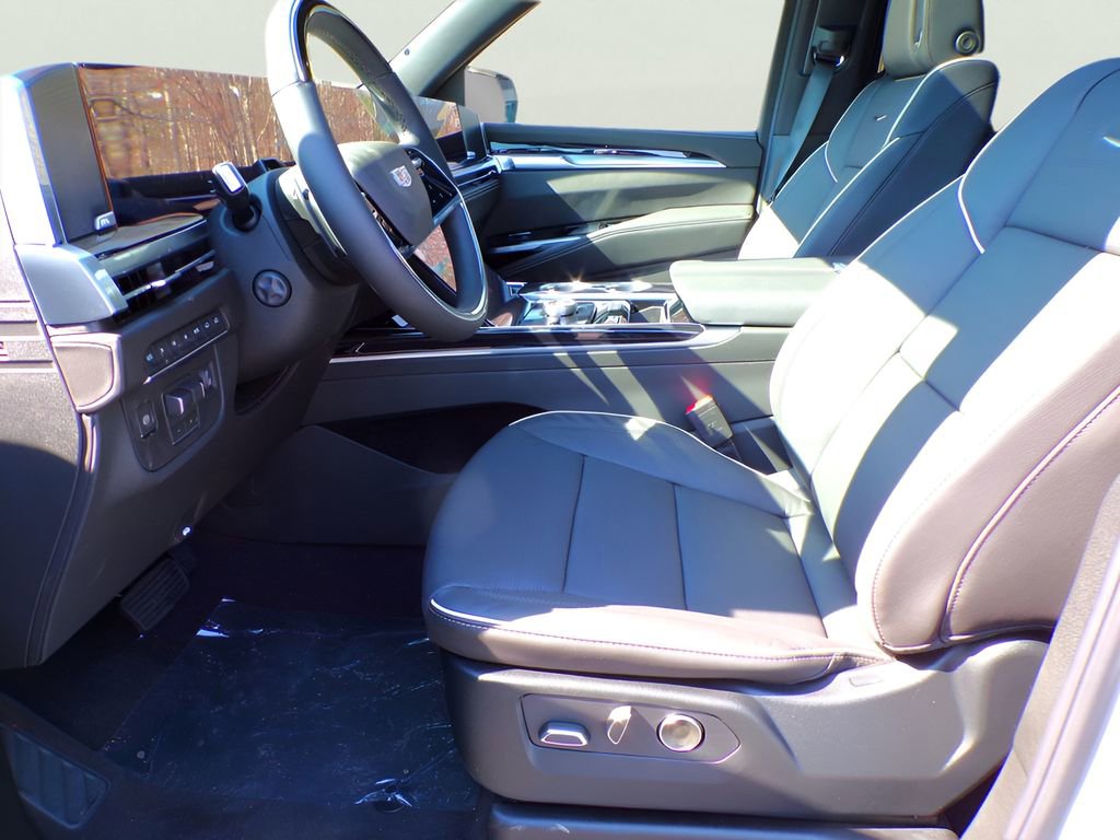 New 2026 Cadillac Escalade ESV Sport w/ Touring Package AWD/4WD image 8
