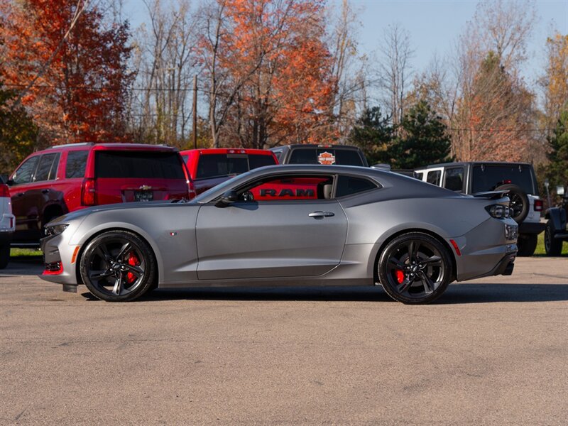 Used 2021 Chevrolet Camaro SS RWD image 8