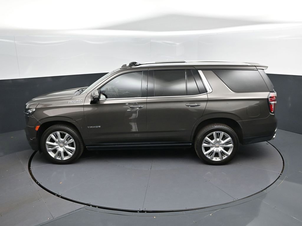 Used 2021 Chevrolet Tahoe High Country w/ Premium Package image 34