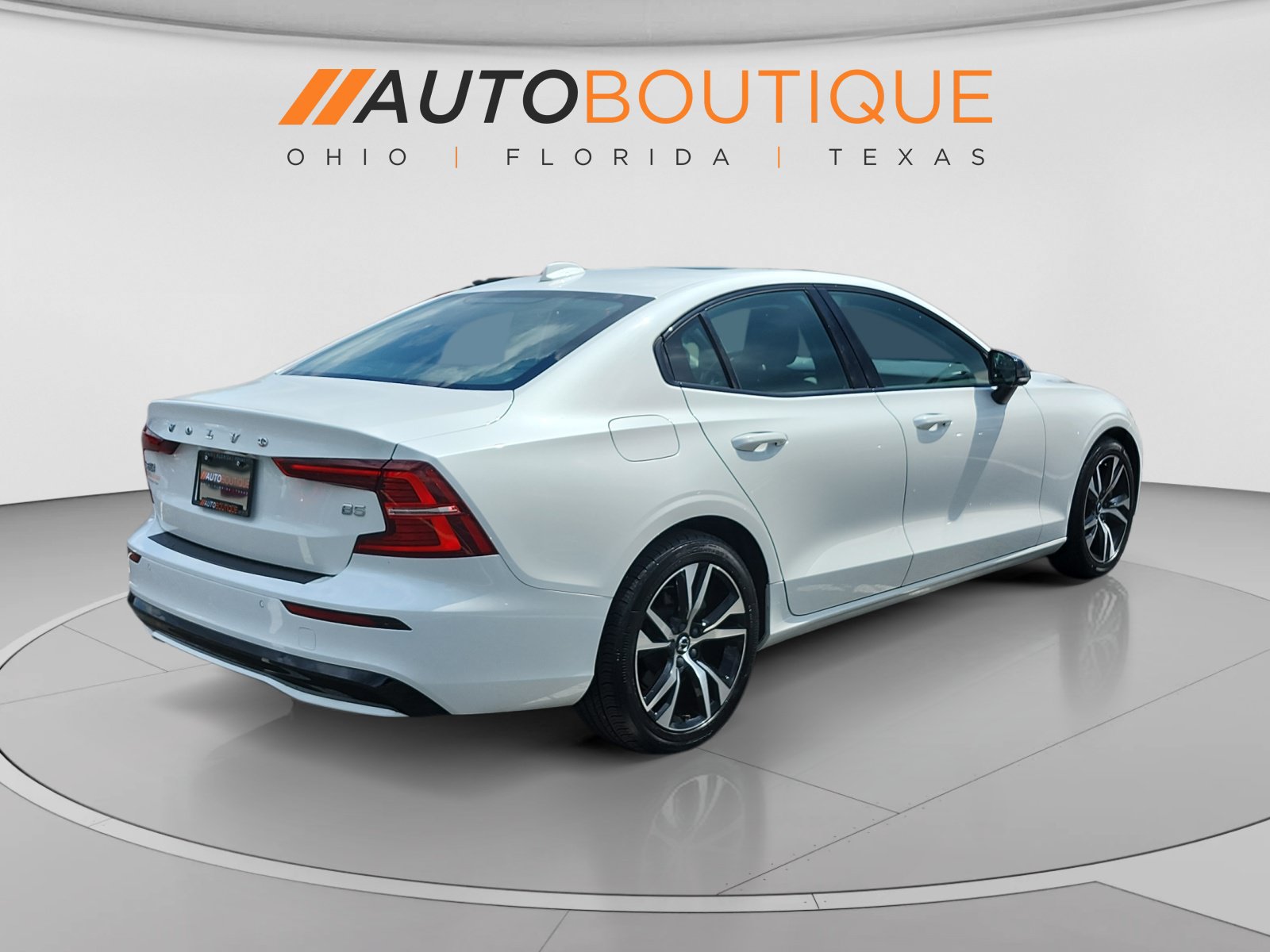 Used 2024 Volvo S60 B5 Core FWD image 5
