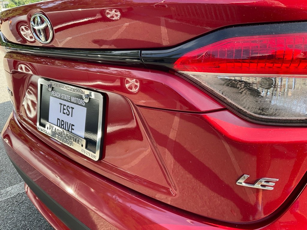 Used 2021 Toyota Corolla LE image 10