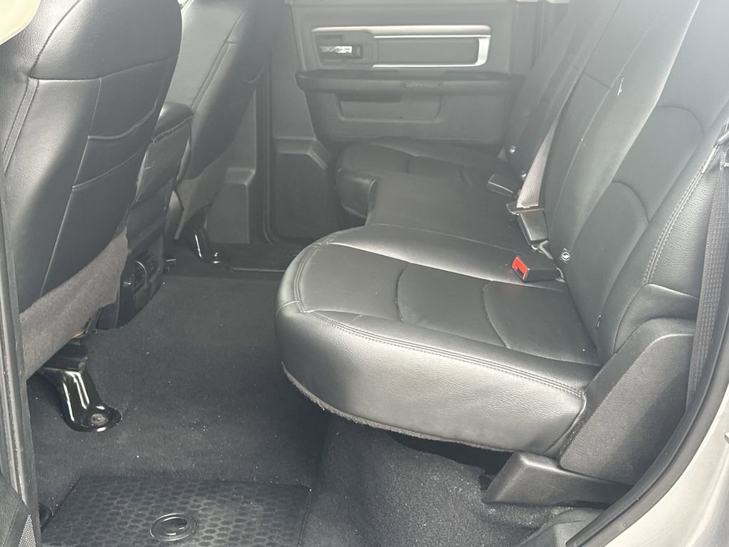 Used 2021 RAM 1500 Classic SLT image 21