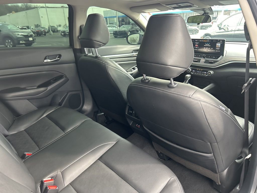Used 2024 Nissan Altima 2.5 SL FWD image 42