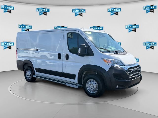 Used 2025 RAM ProMaster 2500 w/ U-Haul Equipment Group FWD image 7