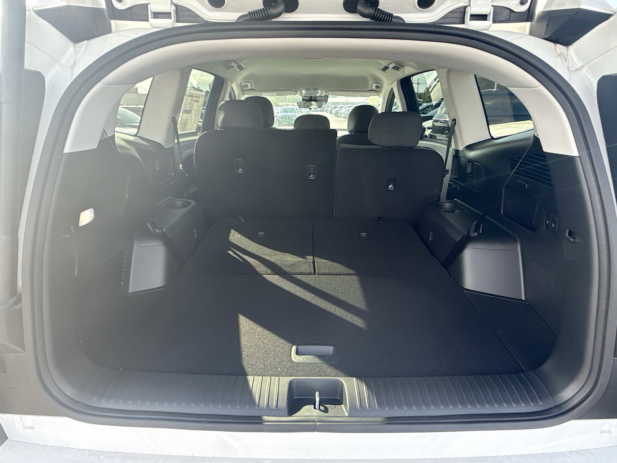 New 2026 Hyundai Ioniq 9 SE image 19