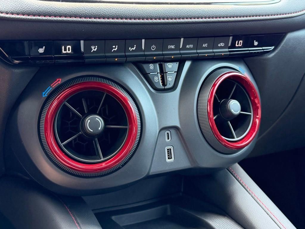 Used 2023 Chevrolet Blazer RS image 23