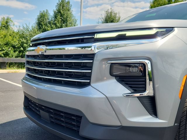 New 2026 Chevrolet Traverse LT w/ Driver Confidence Package FWD image 10