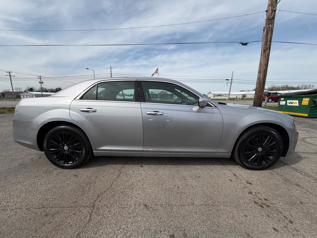 Used 2013 Chrysler 300 C image 12