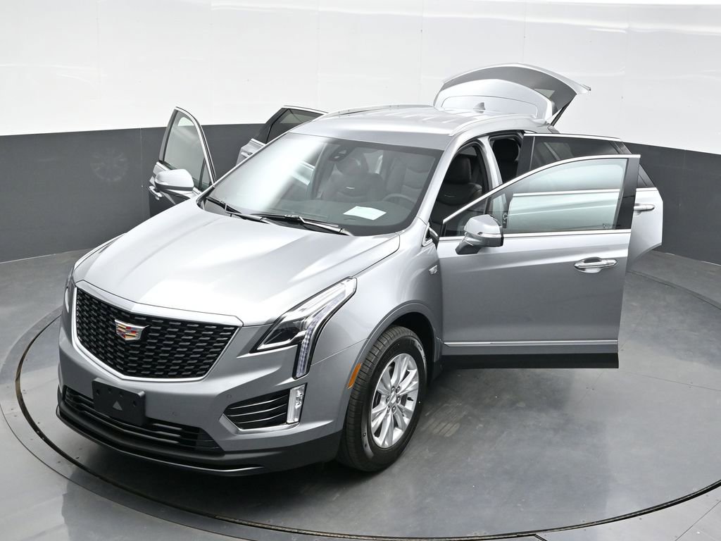New 2026 Cadillac XT5 Luxury w/ LPO, Floor Liner Package AWD/4WD image 37