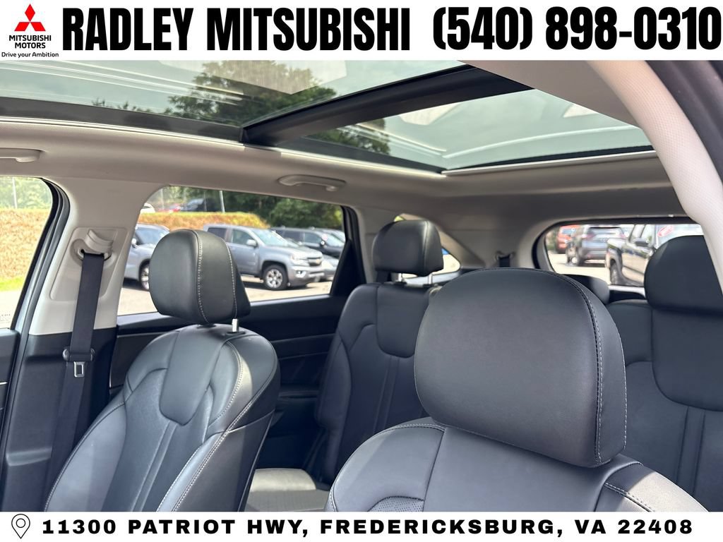 Used 2023 Kia Sorento SX FWD image 3