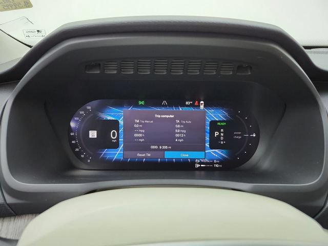Certified 2025 Volvo XC90 T8 Plus w/ Protection Package Premier AWD/4WD image 33