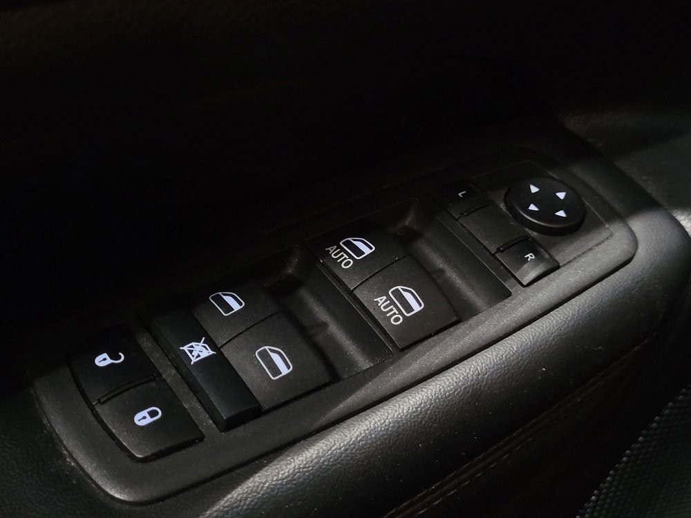 Used 2022 Jeep Grand Cherokee Laredo X image 27