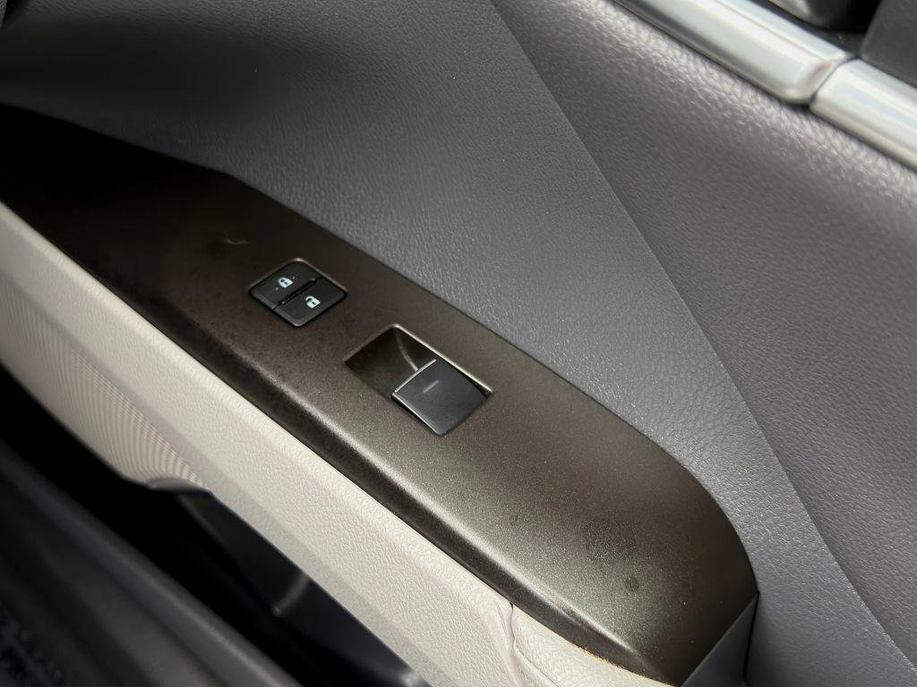 Used 2021 Toyota Camry XSE image 14