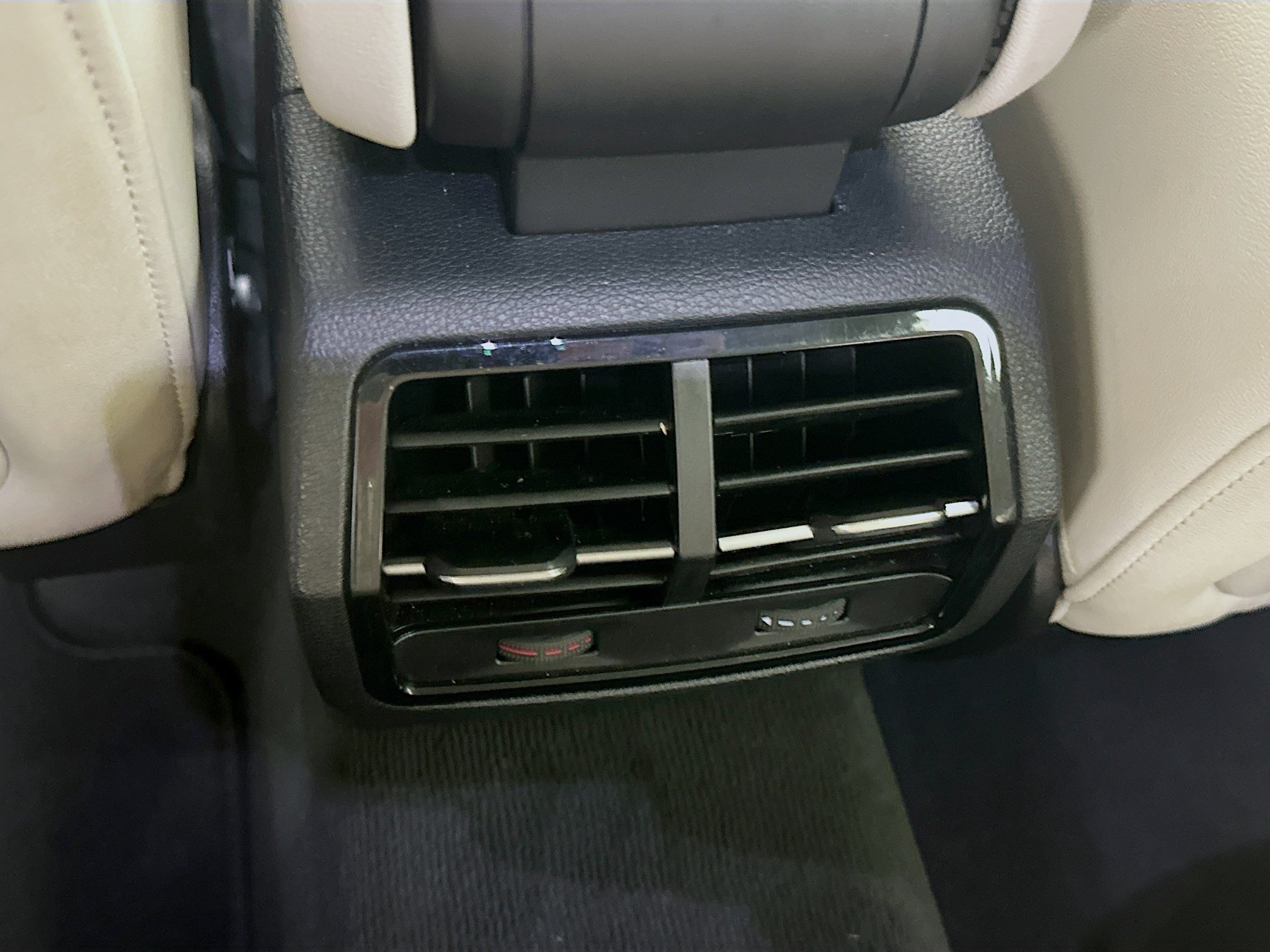 Used 2025 Audi Q3 2.0T Premium AWD/4WD image 26