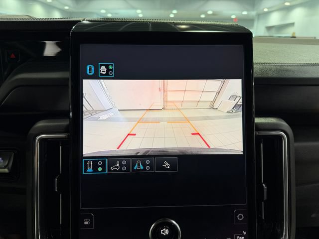 Used 2025 GMC Yukon Denali AWD/4WD image 22
