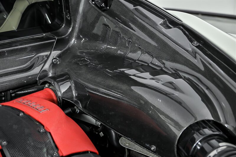 Used 2020 Ferrari F8 Tributo RWD image 13