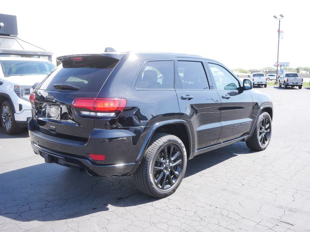 Used 2021 Jeep Grand Cherokee Laredo X AWD/4WD image 10