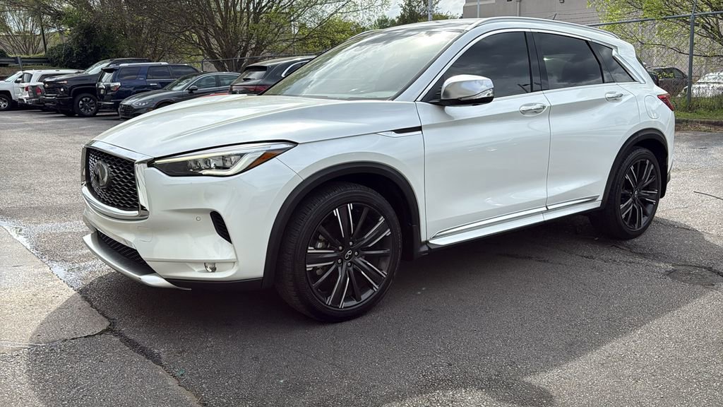 Used 2023 INFINITI QX50 Sensory w/ Accent Package FWD image 8