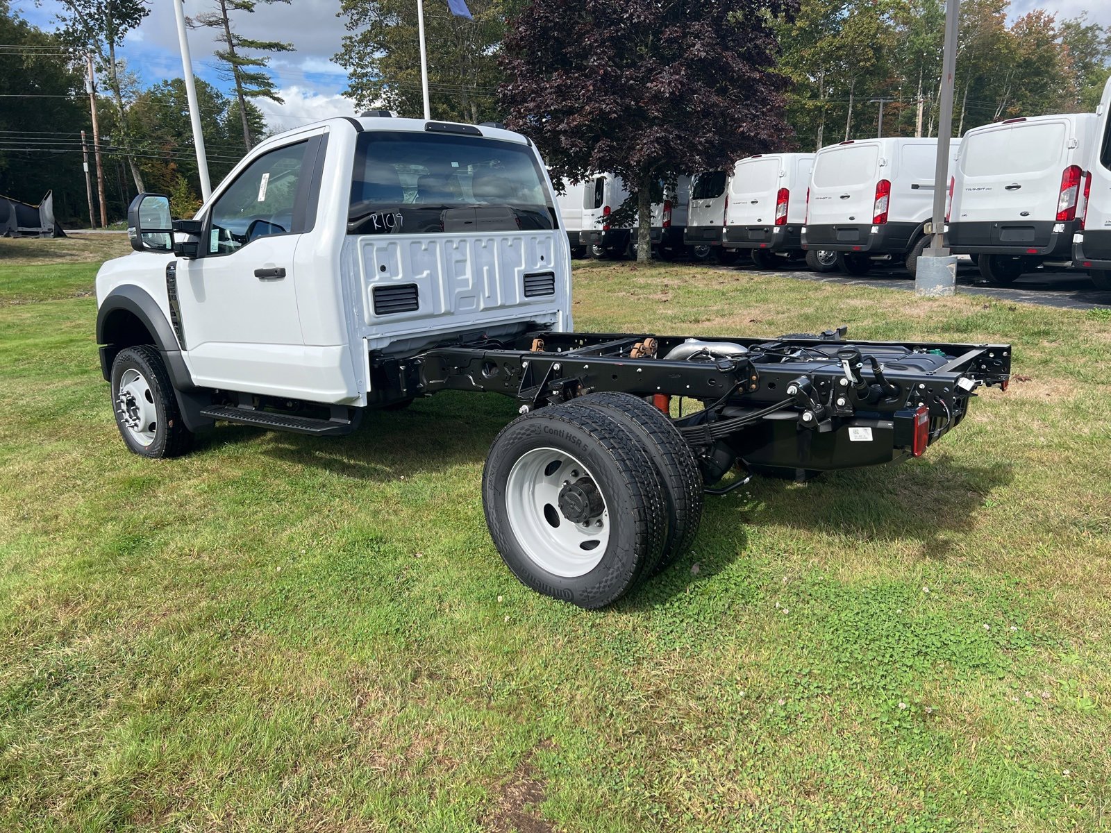 New 2026 Ford F550 4x4 Regular Cab Super Duty image 5