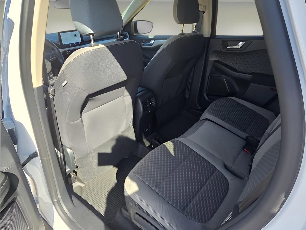 Used 2020 Ford Escape SE Sport image 15