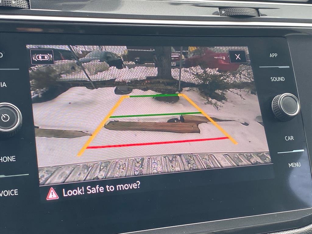 Certified 2023 Volkswagen Tiguan SE w/ Panoramic Sunroof Package image 15