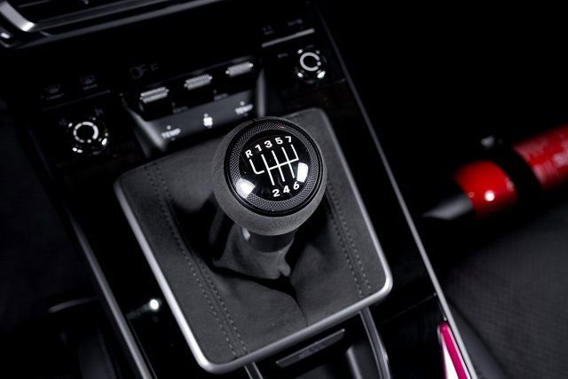 Used 2024 Porsche 911 Carrera T image 45