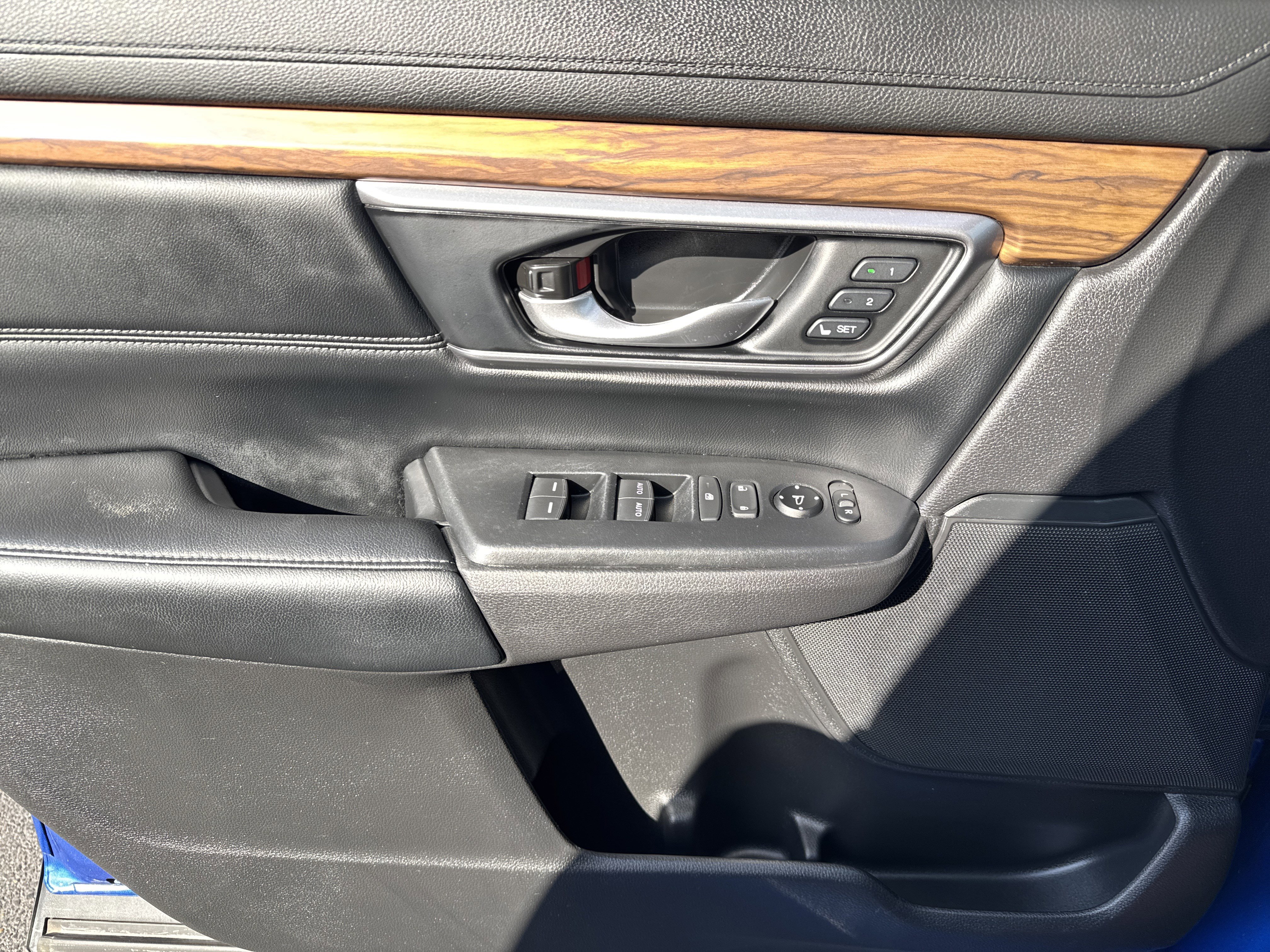 Used 2021 Honda CR-V Touring image 14