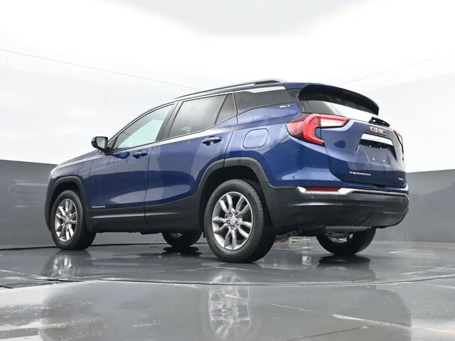 Used 2022 GMC Terrain SLT w/ Tech Package image 25