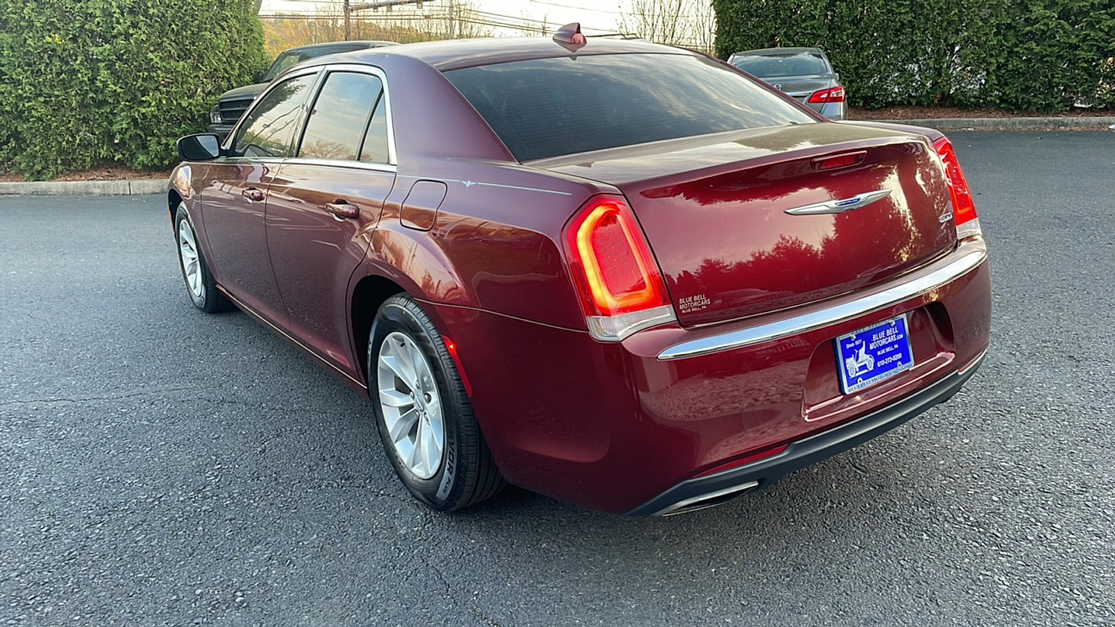 Used 2018 Chrysler 300 Touring image 5