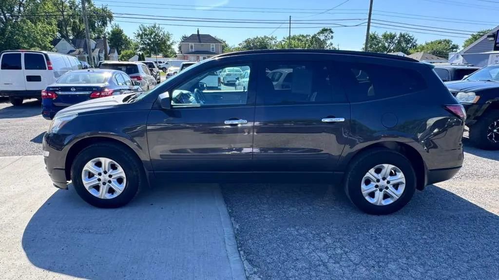 Used 2016 Chevrolet Traverse LS AWD/4WD image 2