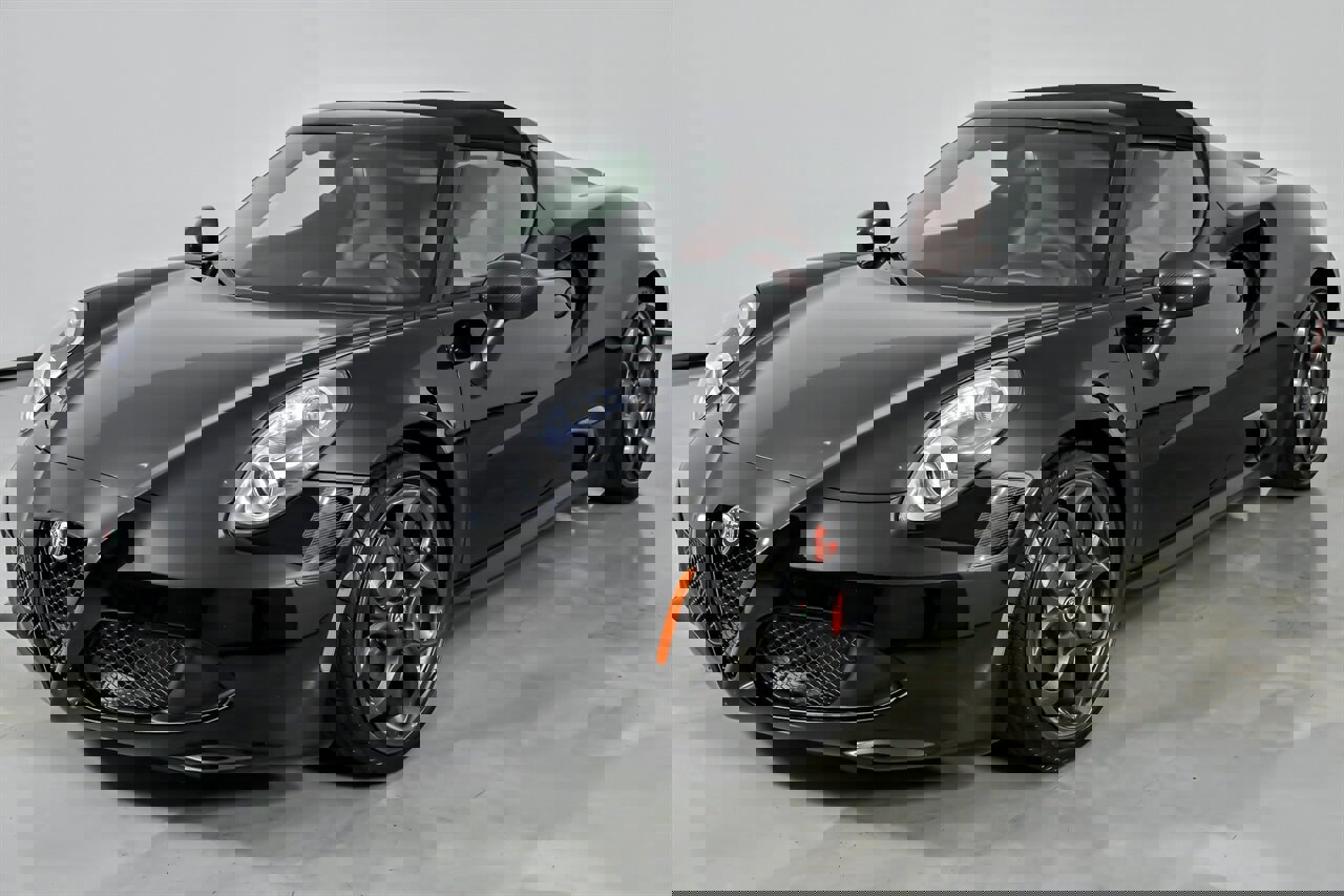 Used 2020 Alfa Romeo 4C Spider image 6