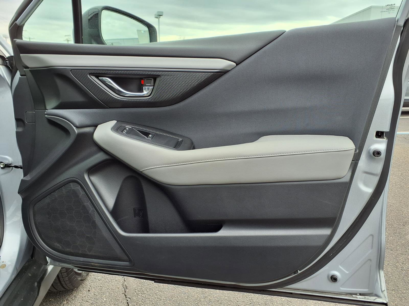 Used 2021 Subaru Outback Premium image 11