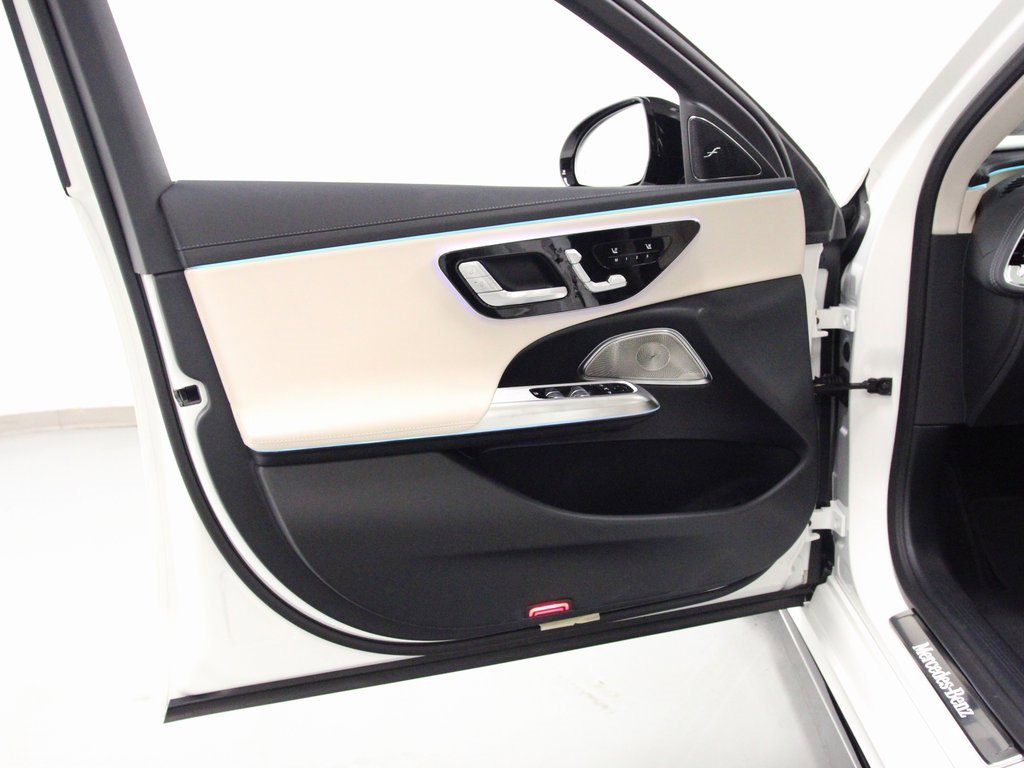 New 2026 Mercedes-Benz E 350 4MATIC Sedan image 13