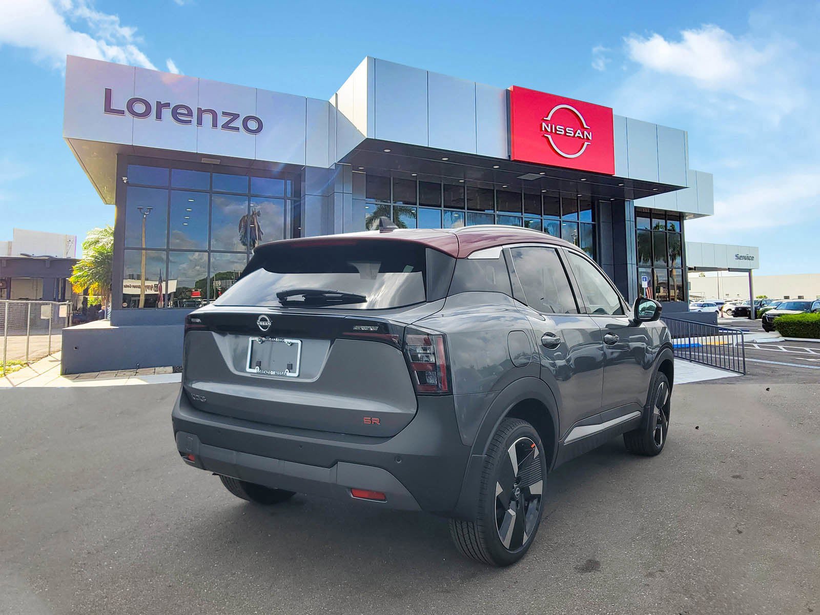 New 2026 Nissan Kicks SR FWD image 4