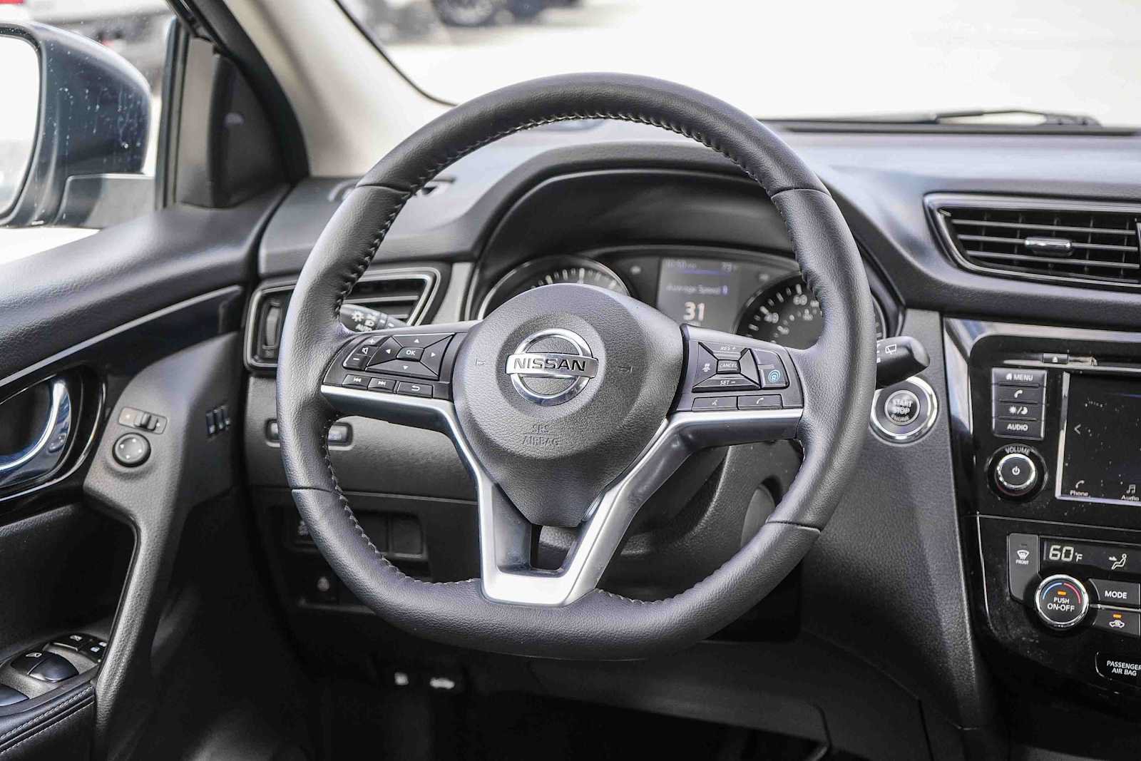 Used 2021 Nissan Rogue Sport SV w/ Technology Package FWD image 15