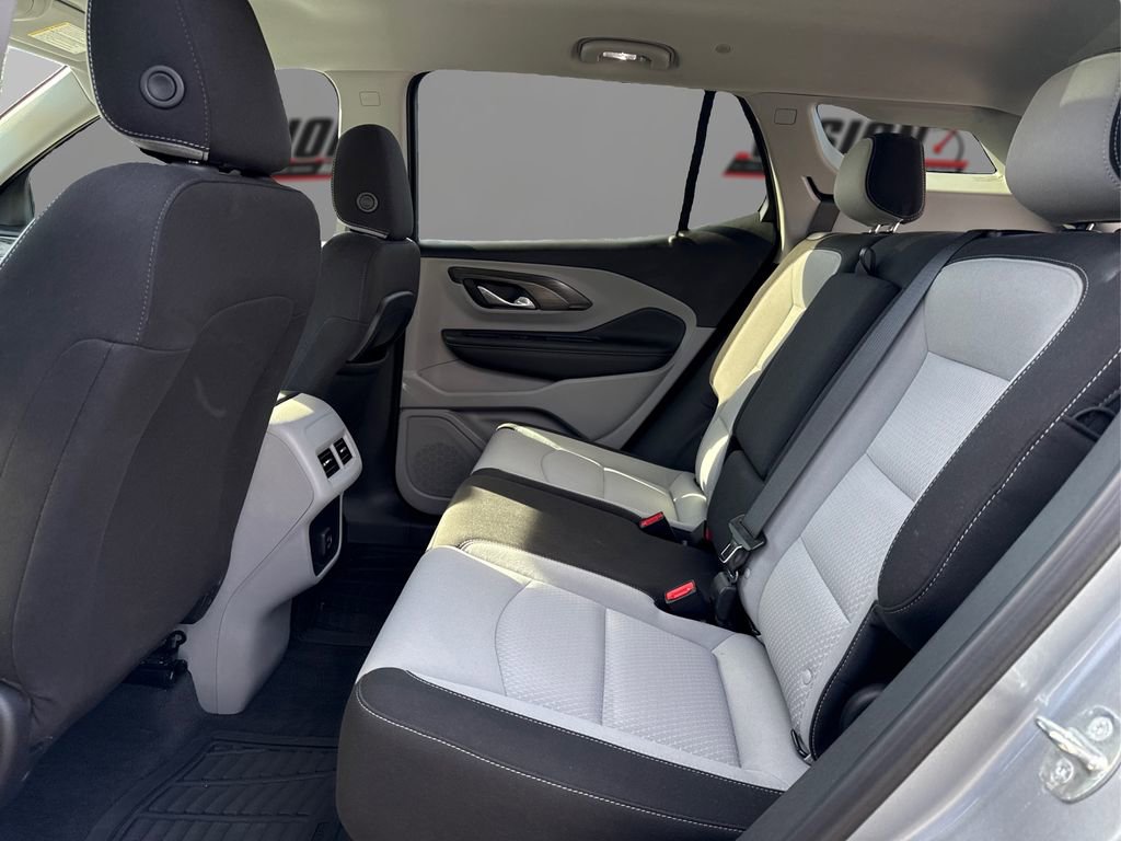 Used 2023 GMC Terrain SLE w/ Driver Convenience Package image 10