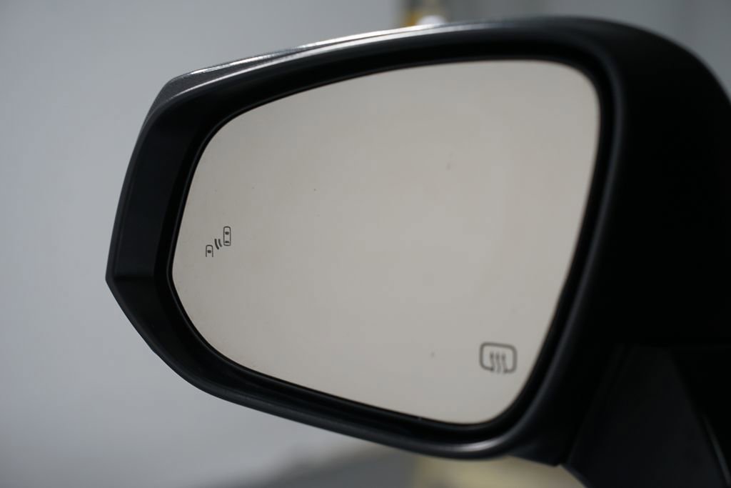 Certified 2024 Toyota Highlander XLE image 26