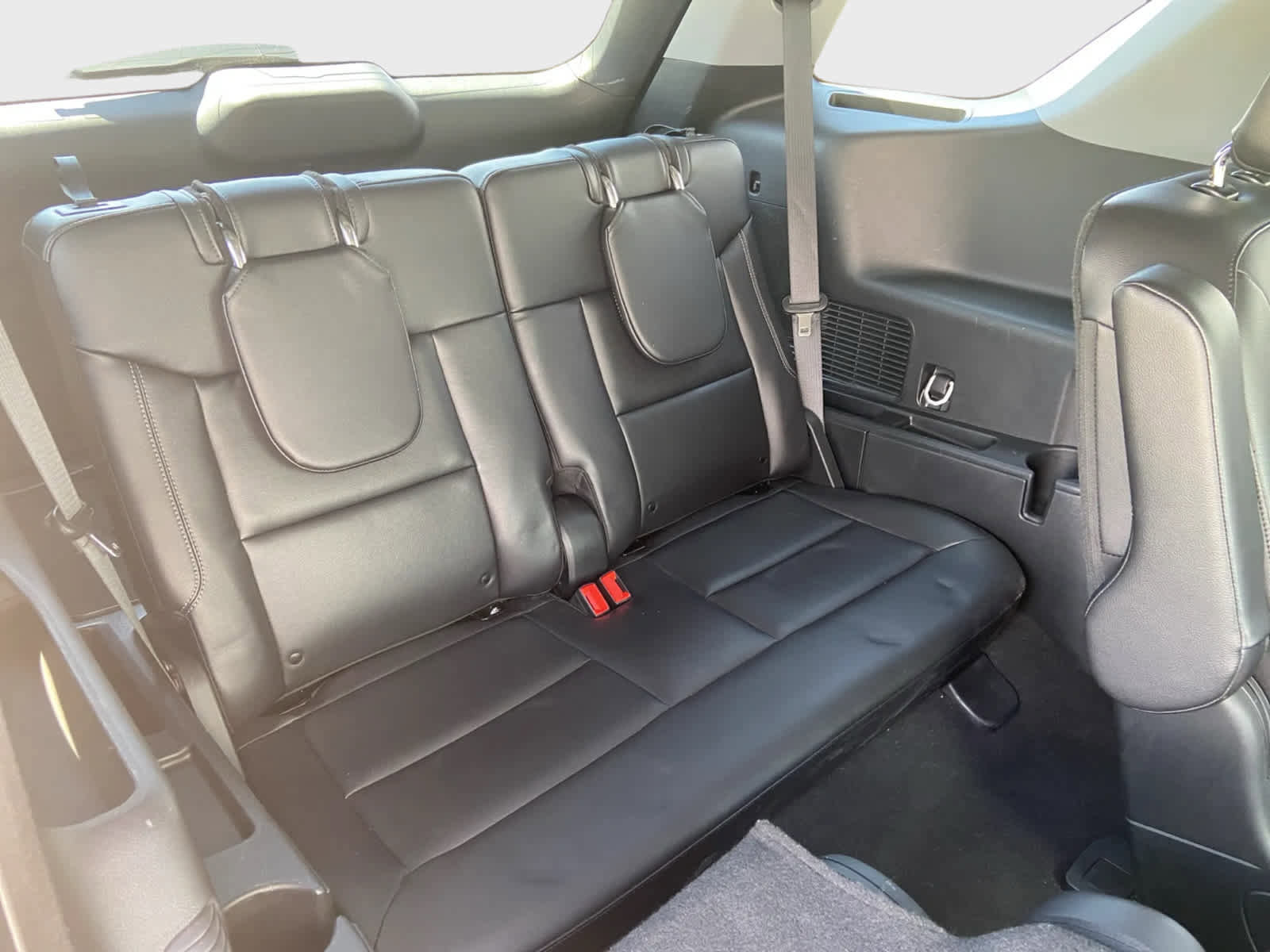 Used 2023 Ford Explorer Limited w/ Limited Technology Package AWD/4WD image 32