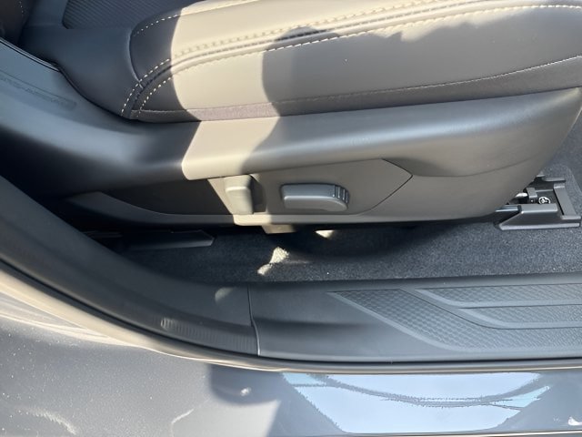 New 2026 Subaru Outback Limited AWD/4WD image 18