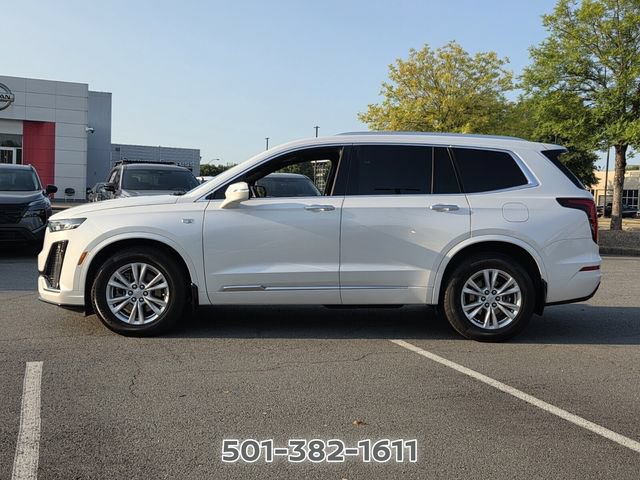 Used 2023 Cadillac XT6 Luxury FWD image 2