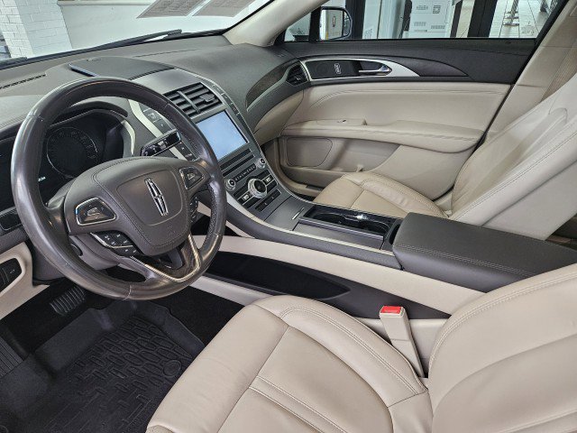 Used 2017 Lincoln MKZ Select w/ Select Plus Package FWD image 8