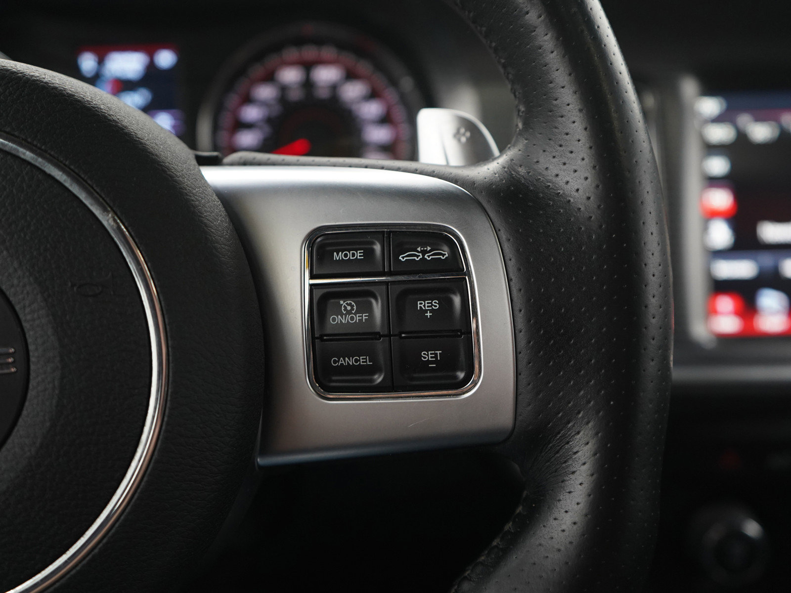 Used 2012 Dodge Charger SRT8 w/ Adaptive Cruise Control Group RWD image 21